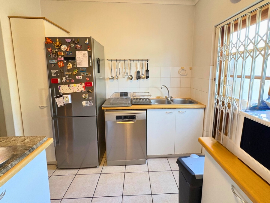 To Let 3 Bedroom Property for Rent in Sonstraal Heights Western Cape